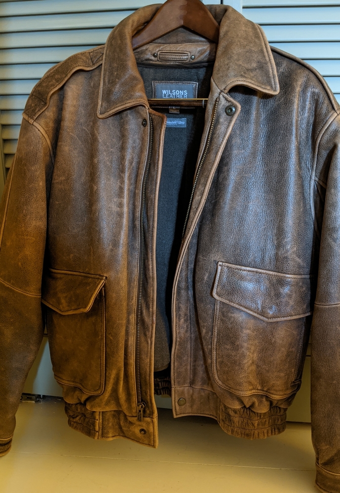 Perfectly distressed leather BOMBER jacket